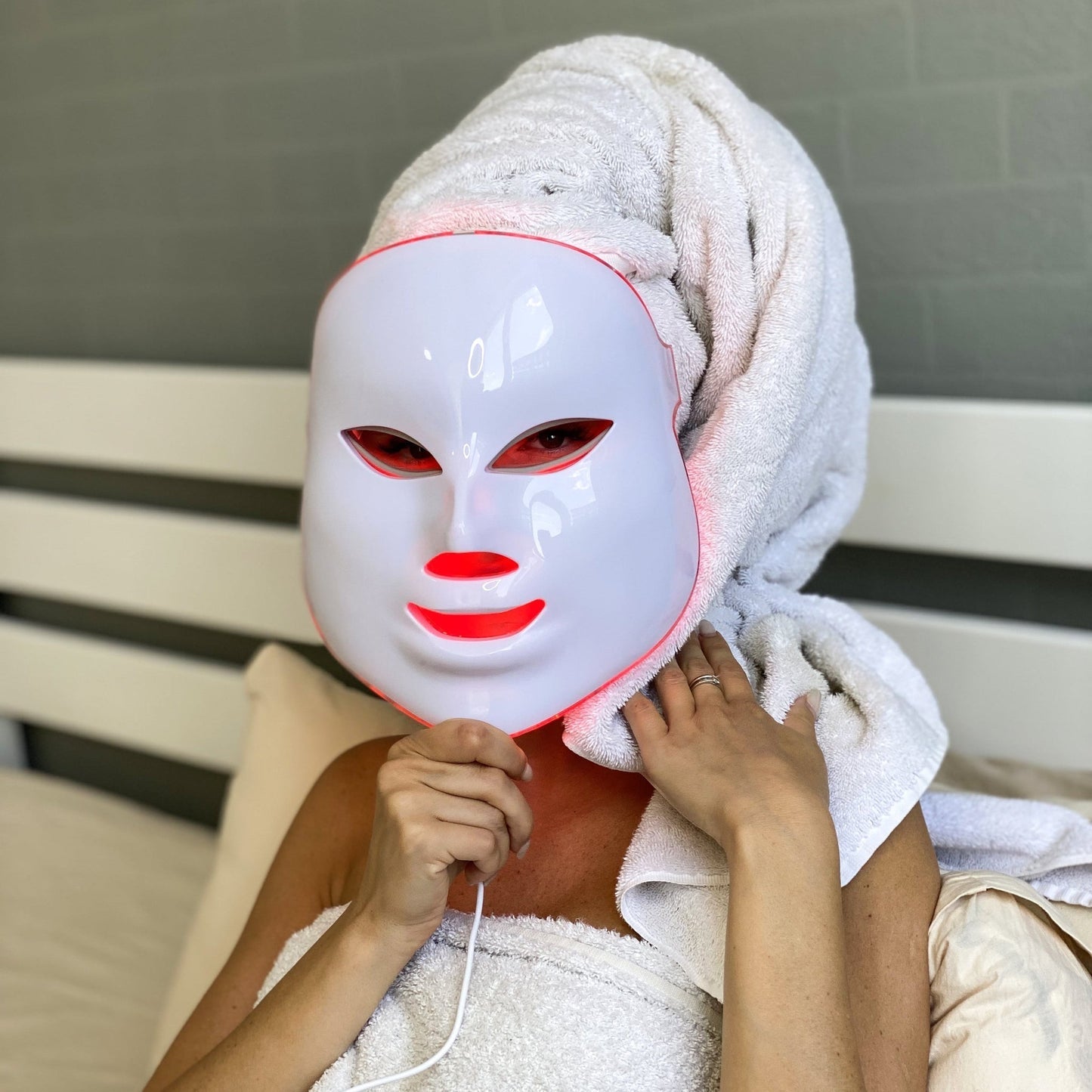 Face Mask Light Therapy Pro -